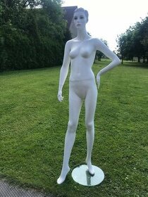 dámská figurína - 1