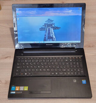Lenovo, intel 2x 2,58GHz, 8GB DDR3, 128GB SSD, bat.3h.