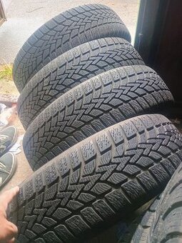 185/60-15 sada zimních pneu Dunlop