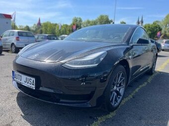 Tesla Model 3 - 1