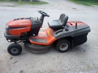 Prodám zahradní traktor Husqvarna CTH126 - Třeboň