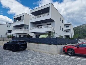 Chorvátsko pekný apartmán Trogir.