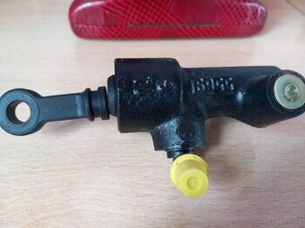 Prodám brzdový válec na VW Transporter III