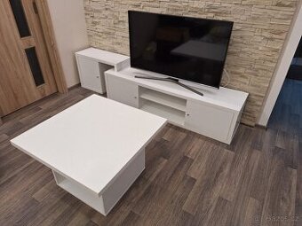 Nábytek do obývacího pokoje včetně TV