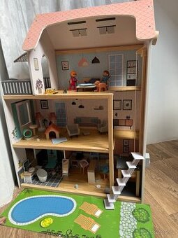 Dřevěný domeček pro panenky XXL