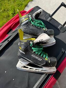 Bauer Supreme S35 vel.2