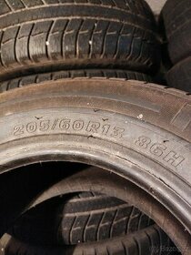 2 ks pneu 205/60r13 Kumho nové nejeté