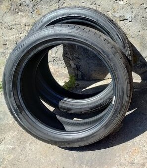 2ks letni pneu 225/45-18 Bridgestone okolo 5mm