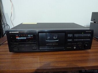 Nabízím tape deck Pioneer CT-S 520. Plně funkční. Jen co je