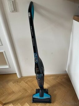Tyčový vysavač Philips PowerPro Aqua