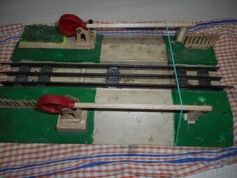 Závory pro kolejiště velikosti 0