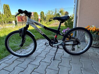 Dětské kolo 20 GT Stomper černobílé