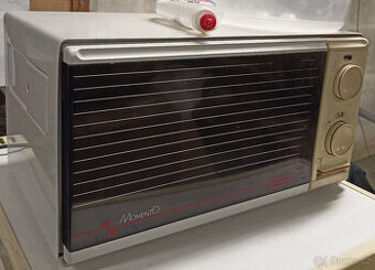 Starší mikrovlnná trouba