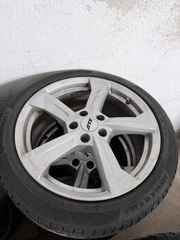 5x112r18. 224/45r18 zimní