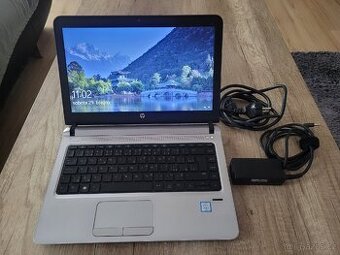 HP ProBook 430 G3, včetně adaptéru a brašny.