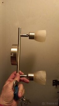 2 x Stropní světla, lustry, novýLED žárovky komplet za vše.