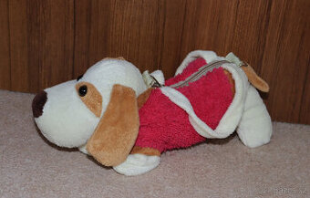 Pejsek plyšové zvířátko a taška v jednom. Inzerát byl odebra