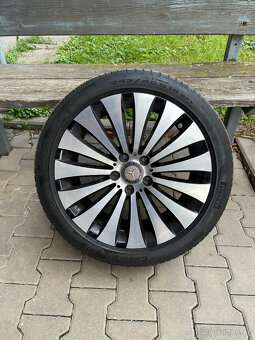 - Prodám  18palcová zimní kola originální Mercedes