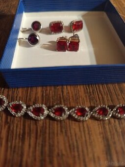 prodám dámsky náramek a nausnice