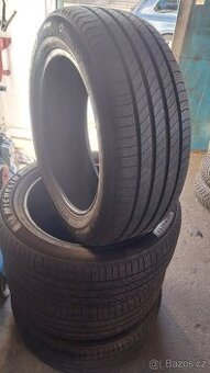 Prodám 4 x letní pneu Michelin 235/55/19