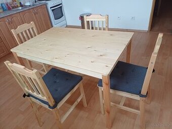 Jídelní set - Stůl + 4 židle- ZÁNOVNÍ