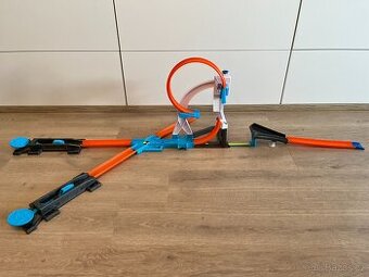 Hot Wheels Track Builder Stunt Kit (DLF28)