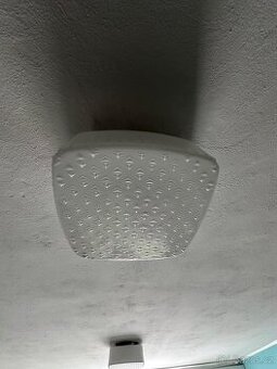 Světlo, 3ks, celkem 600,-