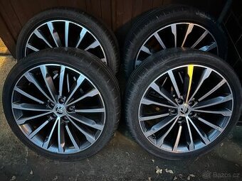 Kola Trinity- Superb 3- 8Jx19 ET44