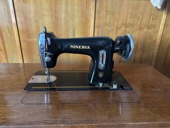 Staré šicí stroje