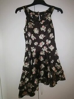 Krásné hnědé šaty Next