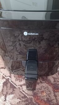 Horkovzdušná digitální fritéza značky Switchon