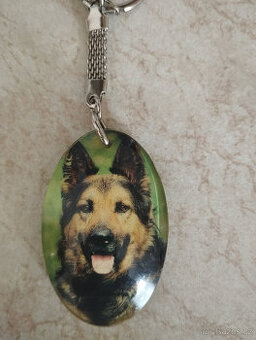 Přívěsek na klíče, kabelku, pes německý ovčák