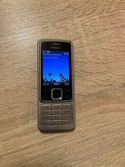 Mobilní telefon Nokia 6300