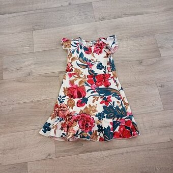 Dívčí šaty 8-9 let top stav