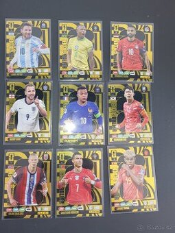 Panini FIFA 365 2025 – Kompletní sada Golden Baller (9 ks)