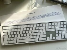 Apple Magic Keyboard Numerická bílá