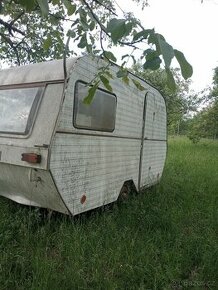 Prodám karavan na zahradu na trvalé stání