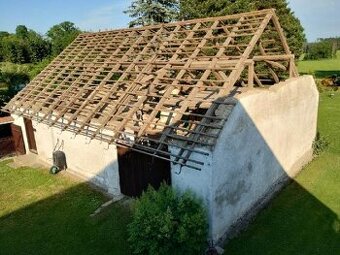Staré trámy a rozebrání starých střech