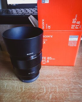 Prodám objektiv Sony FE 85mm f/1.8