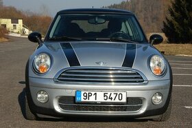MINI Cooper 1,6D, najeto 115.000km , vynikající stav