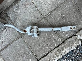 Prodám točící sloupek hydrauliky na ZETOR25 - 1