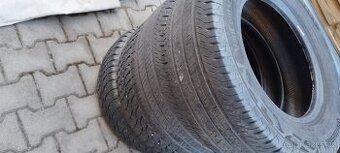 Prodám 2 letní pneumatiky 215/65 R15 C
