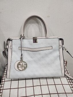 Kabelka Guess