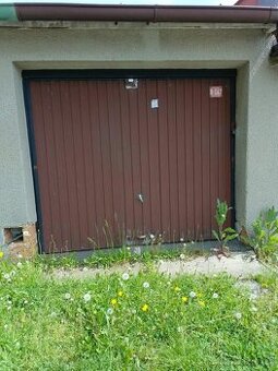 Dlouhodobě pronajmeme garáž na sídlišti Štěpnice - 1
