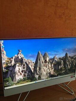 Herní all in one pc / top stav / + nové příslušenství