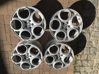 alu ALFA ROMEO GTA 7,5x17" 5x98 ET35
