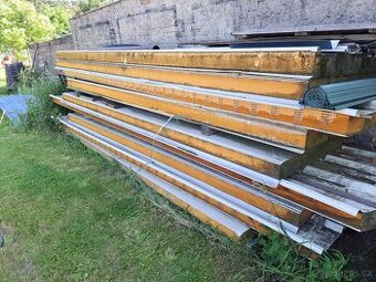 PUR panely stropni
