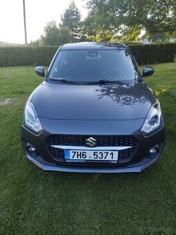 Suzuki Swift 1.2 hybrid 4x4 66kw 2021 1.majitel ČR(24.000km)