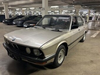 Bmw e28 320i 6V rok 1980, 92kW s Tp