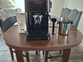 Pákový kávovar delonghi